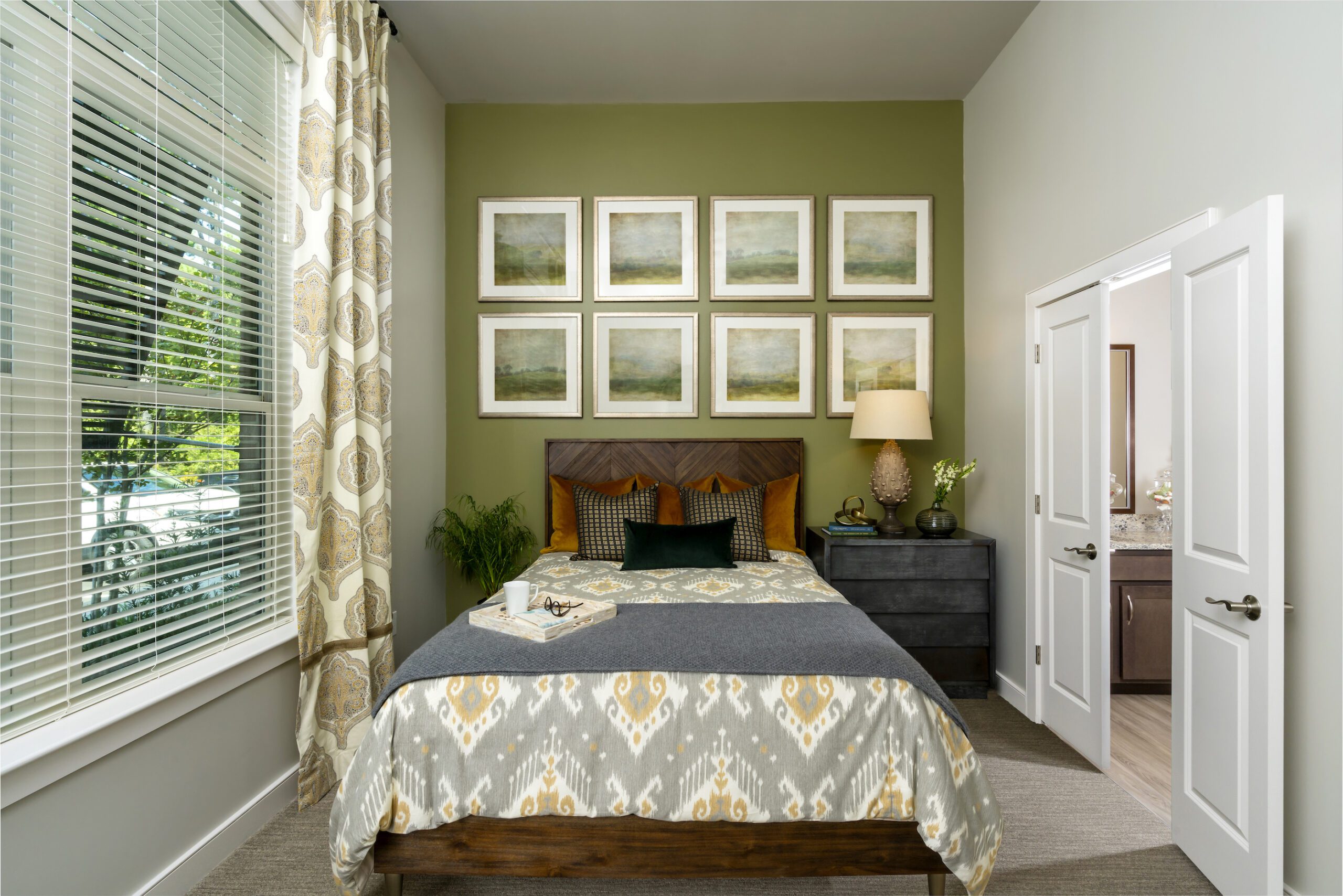 senior living bedroom