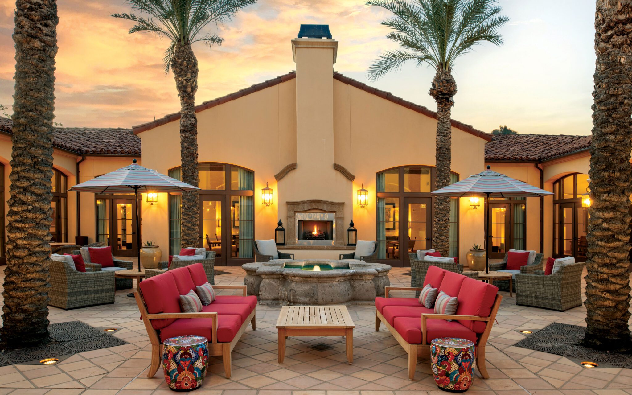 Courtyard seating at Maravilla Scottsdale.