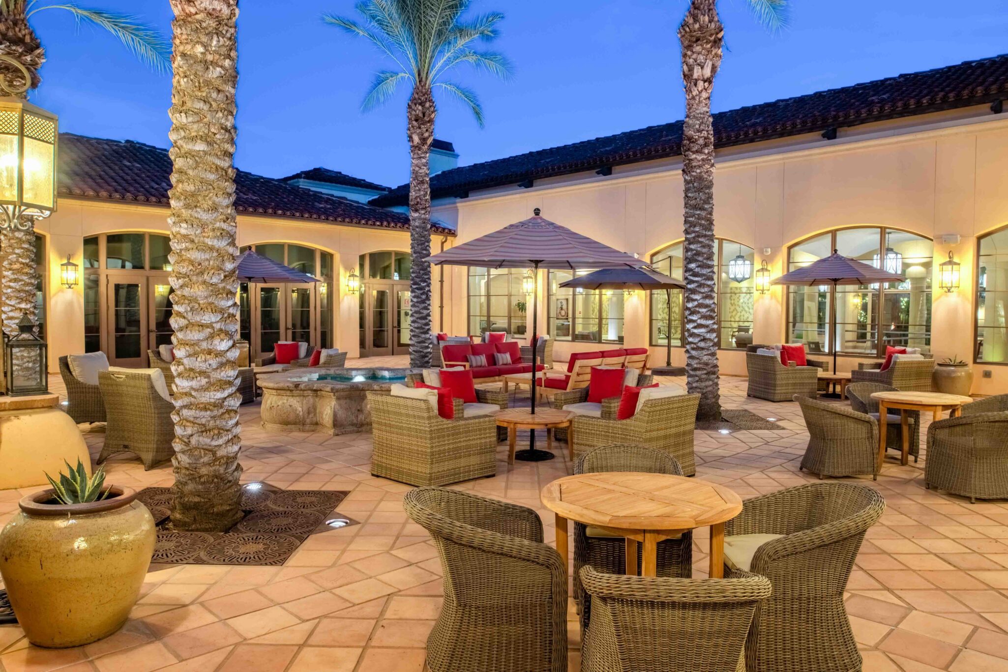 Maravilla Scottsdale outdoor courtyard